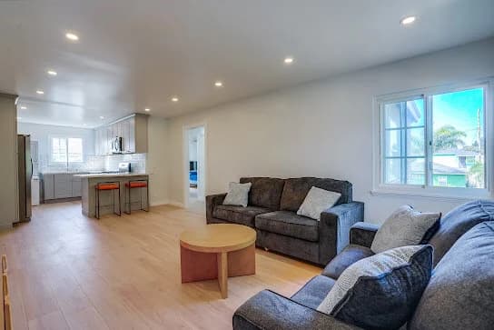 Women’s Sober Living – Reading Ave